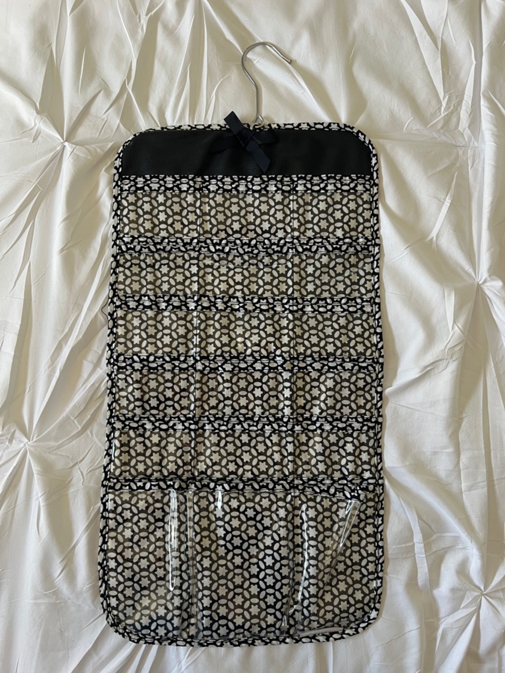 NWOT Hanging Jewelry Organizer